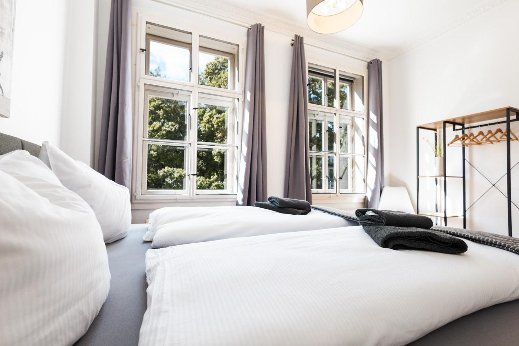 Ko-Living Space An Der Oper - Street Art Design Apartments Halle  ภายนอก รูปภาพ
