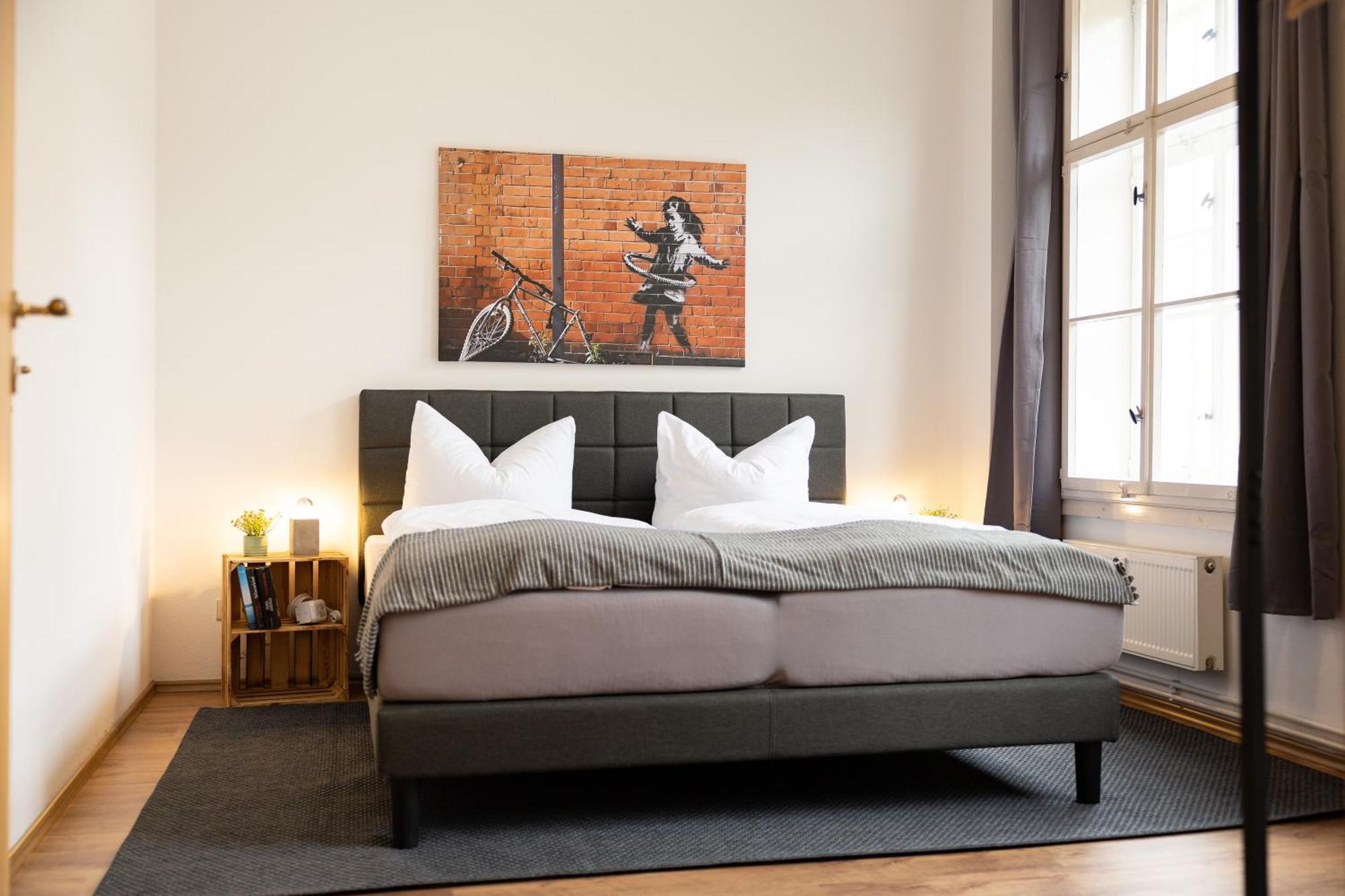 Ko-Living Space An Der Oper - Street Art Design Apartments Halle  ภายนอก รูปภาพ