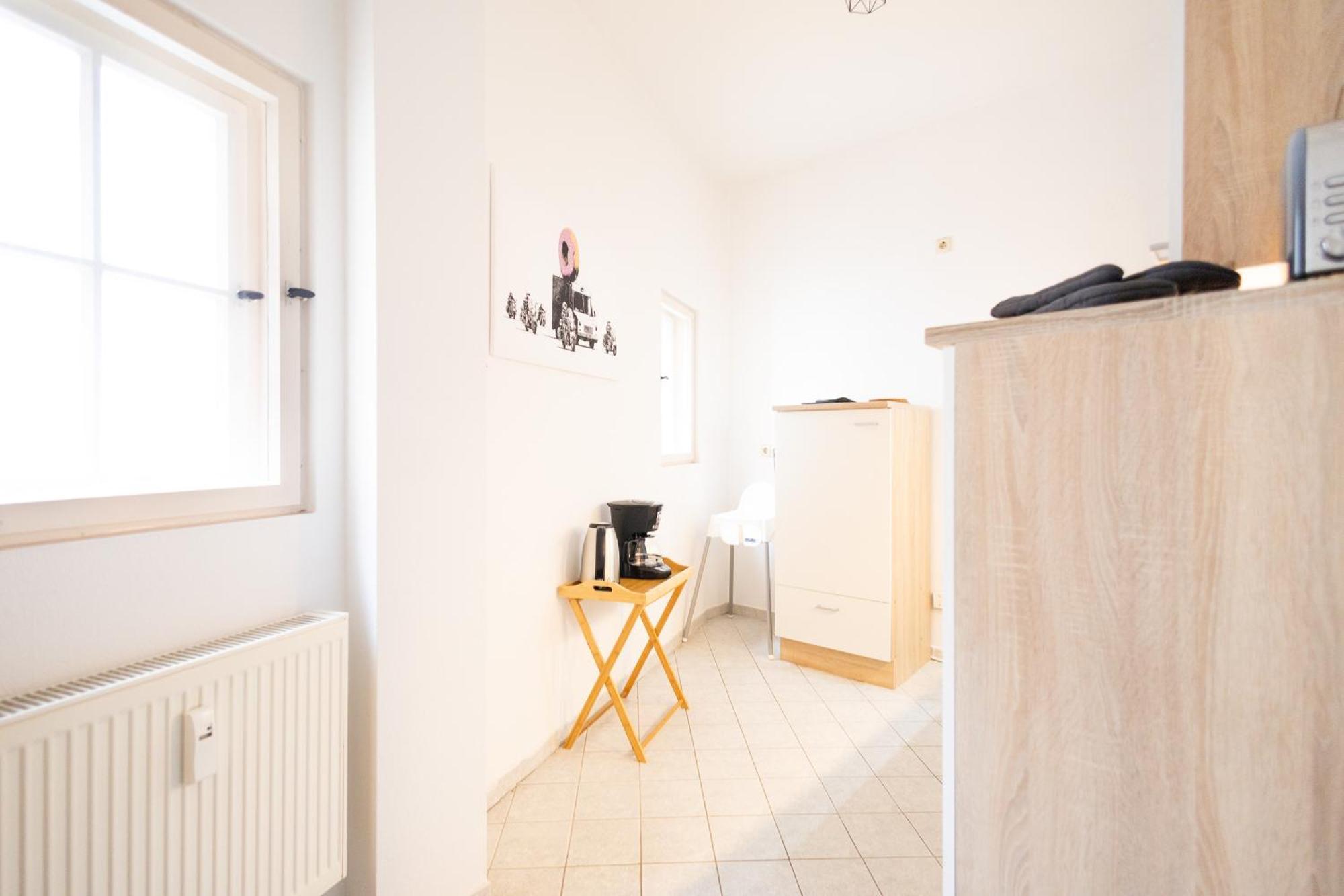 Ko-Living Space An Der Oper - Street Art Design Apartments Halle  ภายนอก รูปภาพ