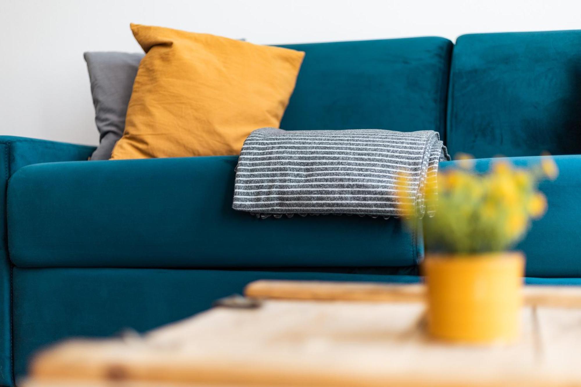 Ko-Living Space An Der Oper - Street Art Design Apartments Halle  ภายนอก รูปภาพ