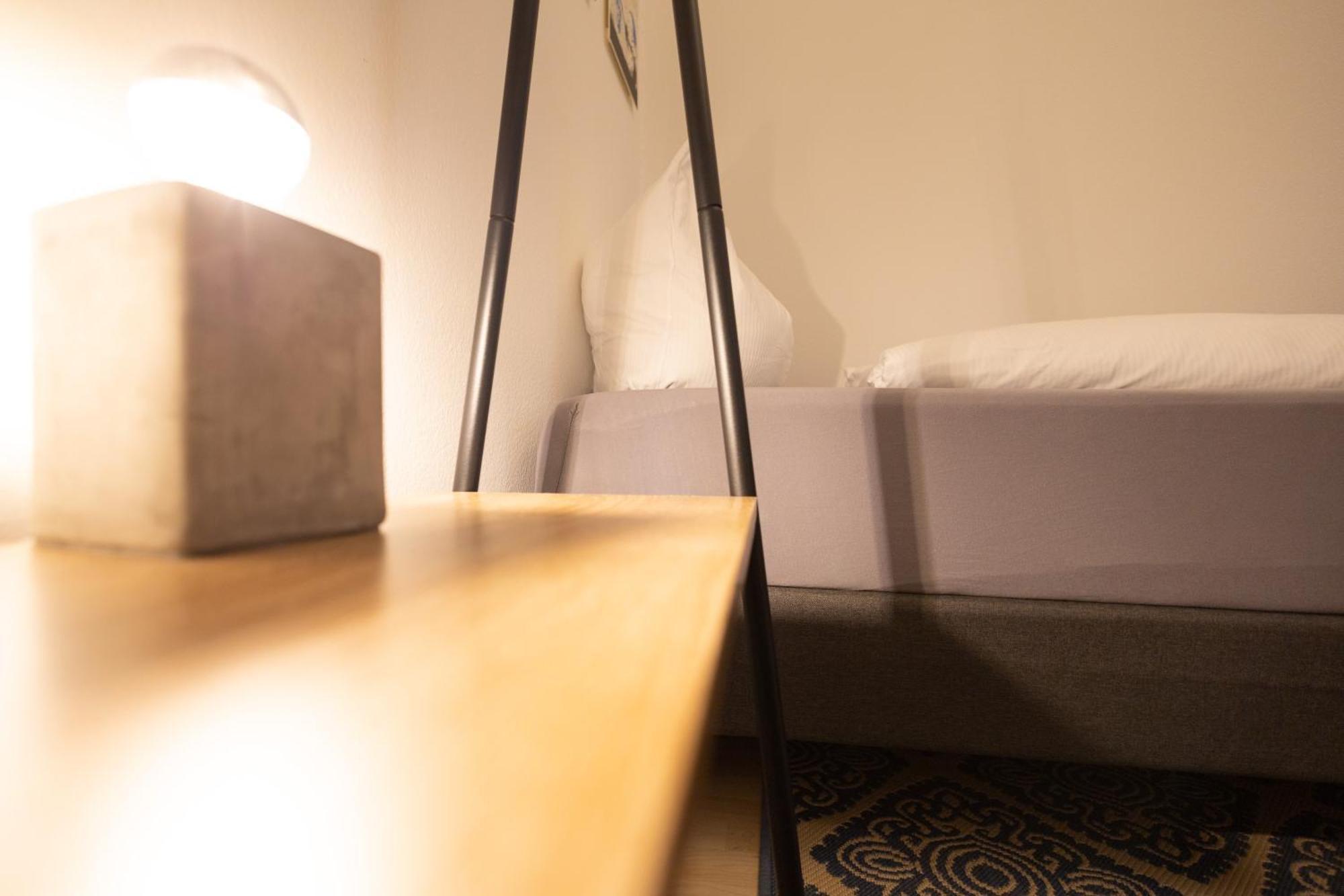 Ko-Living Space An Der Oper - Street Art Design Apartments Halle  ภายนอก รูปภาพ