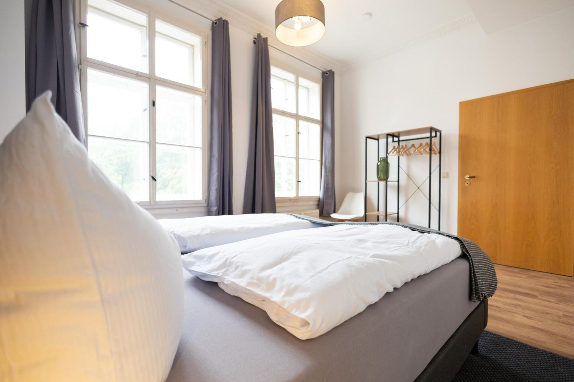 Ko-Living Space An Der Oper - Street Art Design Apartments Halle  ภายนอก รูปภาพ