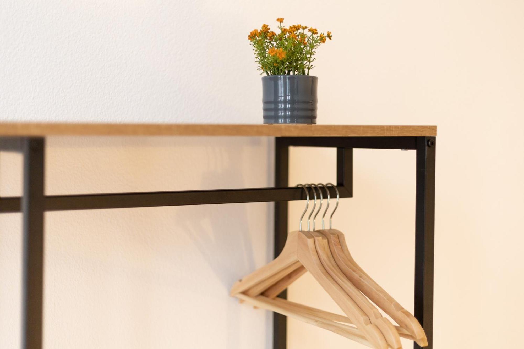 Ko-Living Space An Der Oper - Street Art Design Apartments Halle  ภายนอก รูปภาพ